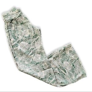 O’Neill - lightweight loose linen pants- women’s Medium